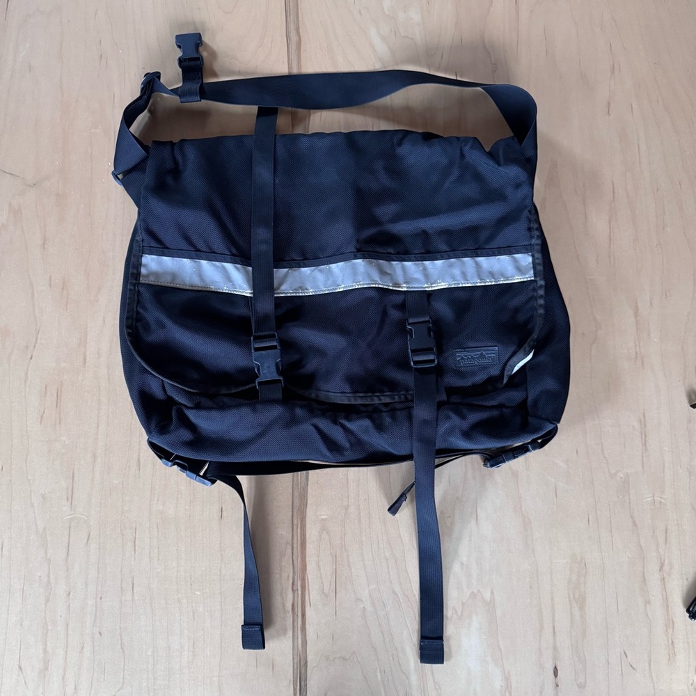 Vintage Patagonia Critical Mass Messenger / Commuter Bag